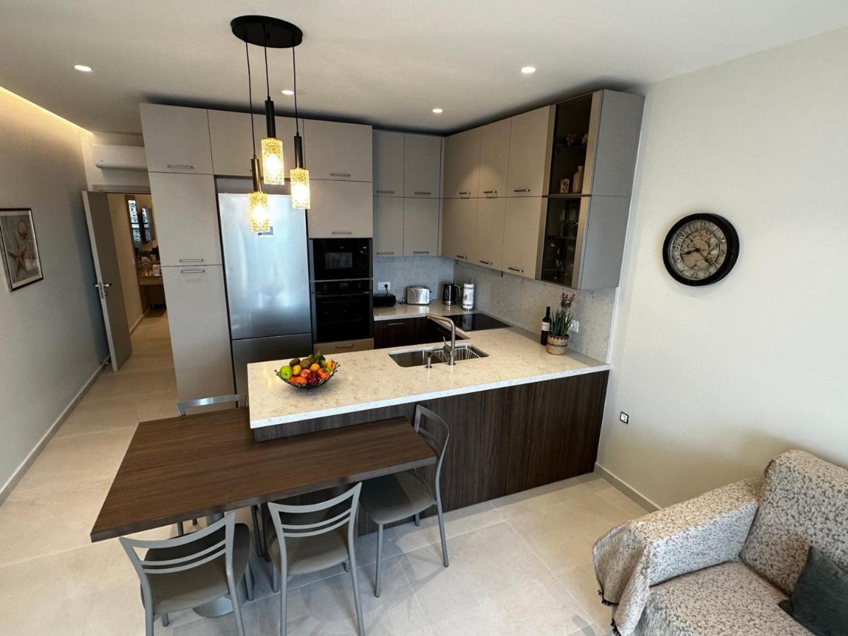 Samanthas Luxury Apartment *